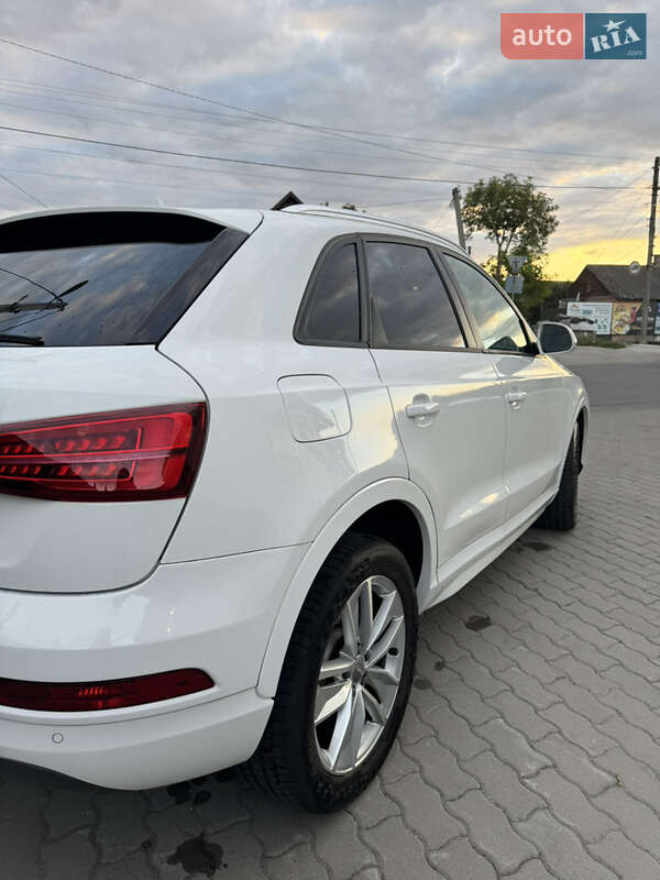 Внедорожник / Кроссовер Audi Q3 2018 в Владимире