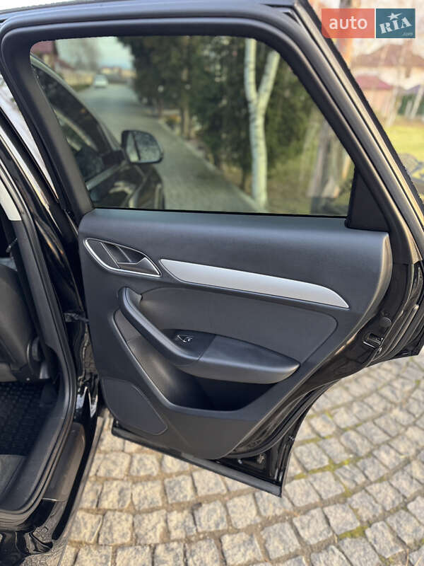 Позашляховик / Кросовер Audi Q3 2016 в Чернівцях фото 15 Позашляховик / Кросовер Audi Q3 2016 в Чернівцях