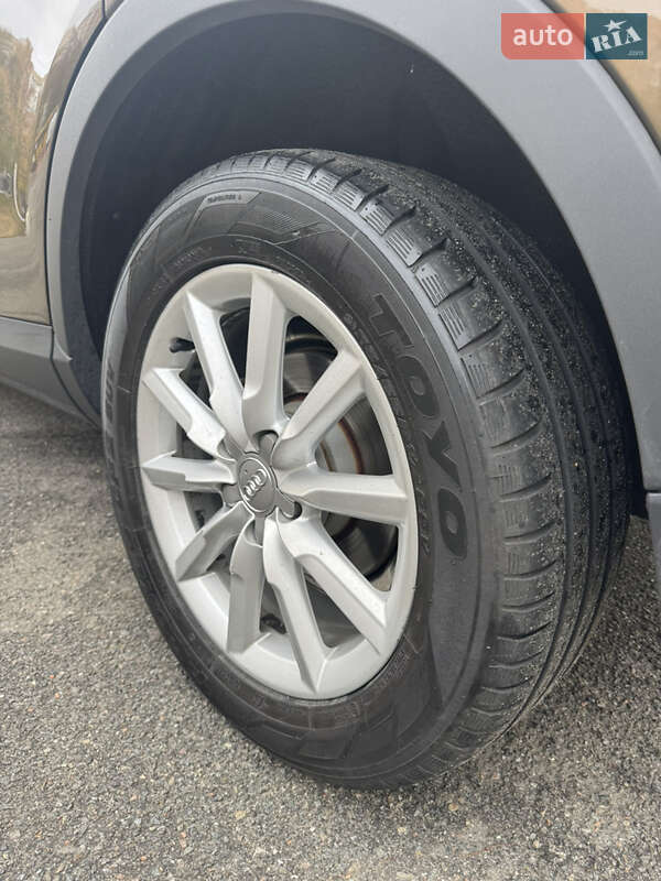 Внедорожник / Кроссовер Audi Q3 2014 в Киеве