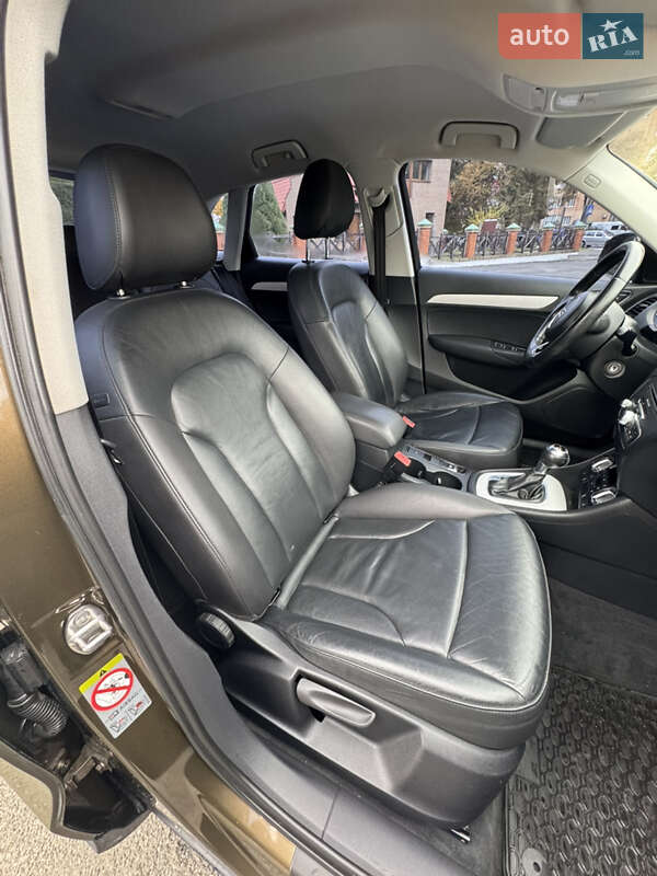 Внедорожник / Кроссовер Audi Q3 2014 в Киеве