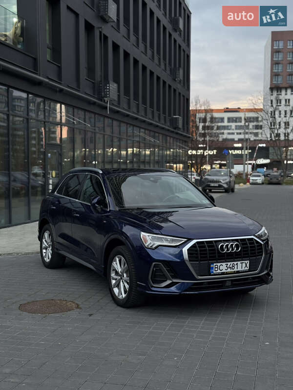 Позашляховик / Кросовер Audi Q3 2020 в Львові