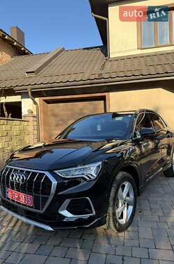 Позашляховик / Кросовер Audi Q3 2020 в Рівному