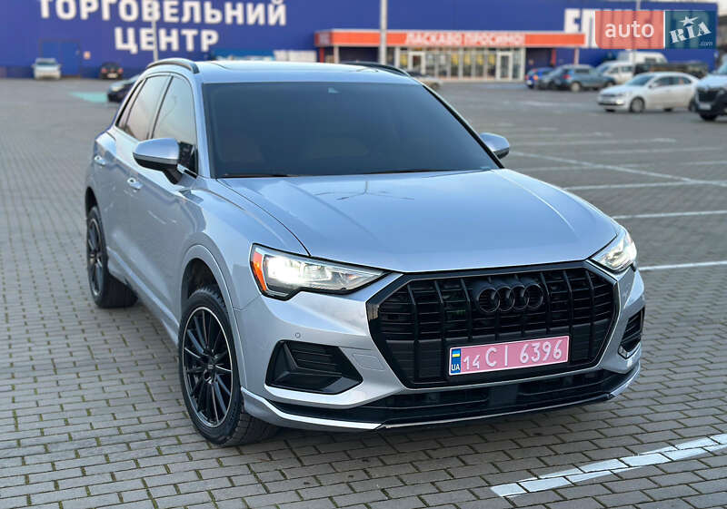 Внедорожник / Кроссовер Audi Q3 2020 в Тернополе
