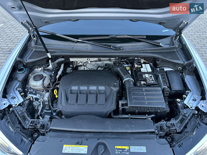 Внедорожник / Кроссовер Audi Q3 2020 в Тернополе