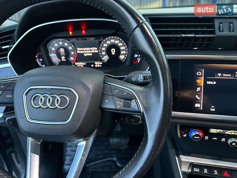 Внедорожник / Кроссовер Audi Q3 2020 в Тернополе