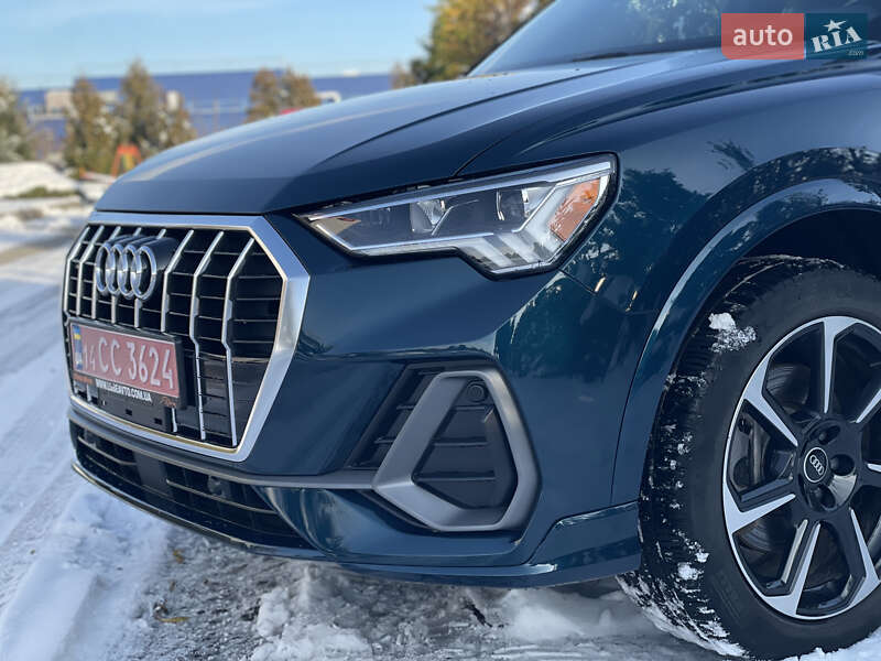 Позашляховик / Кросовер Audi Q3 2021 в Львові