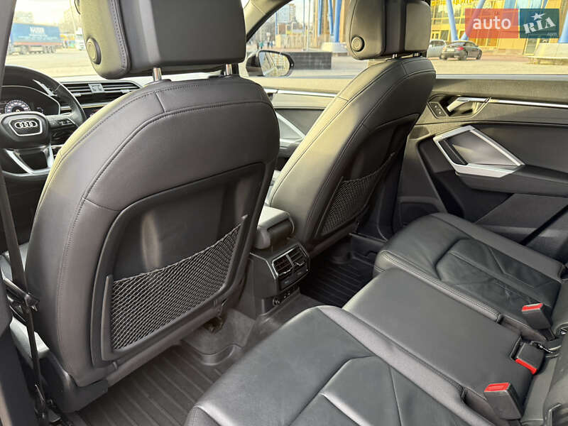Позашляховик / Кросовер Audi Q3 2019 в Харкові фото 16 Позашляховик / Кросовер Audi Q3 2019 в Харкові