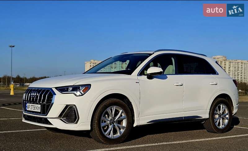 Позашляховик / Кросовер Audi Q3 2022 в Києві