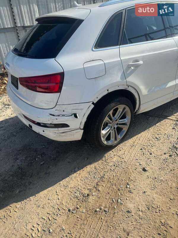 Внедорожник / Кроссовер Audi Q3 2016 в Киеве