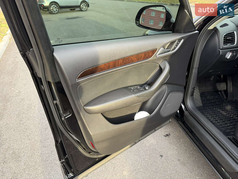 Позашляховик / Кросовер Audi Q3 2012 в Вінниці