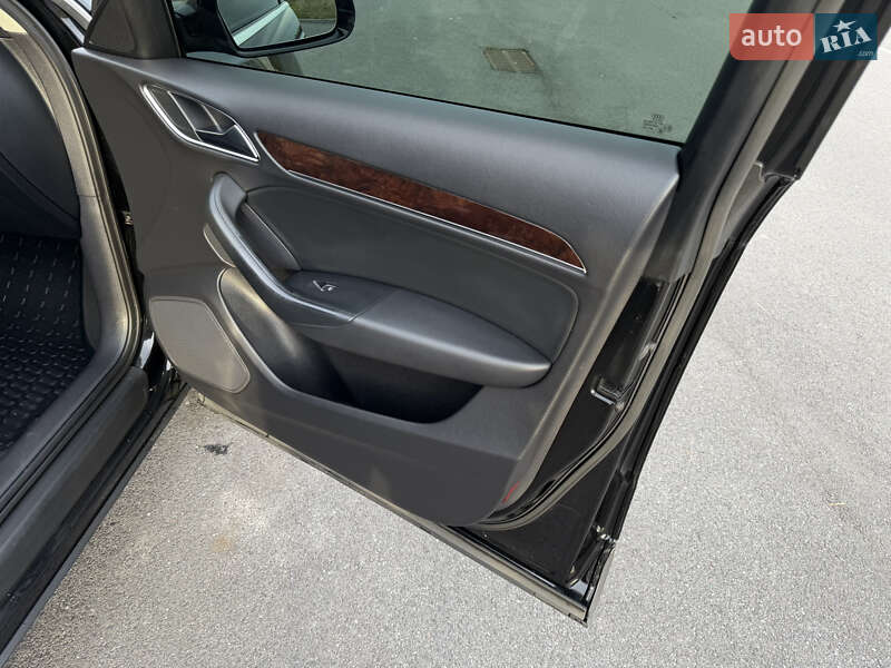 Позашляховик / Кросовер Audi Q3 2012 в Вінниці