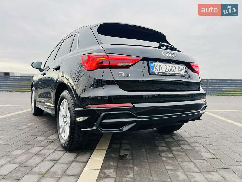 Позашляховик / Кросовер Audi Q3 2020 в Мукачевому