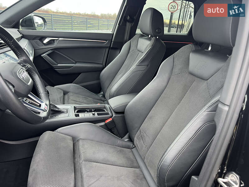 Позашляховик / Кросовер Audi Q3 2020 в Мукачевому