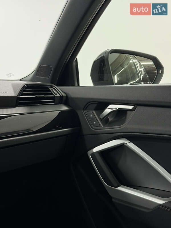Внедорожник / Кроссовер Audi Q3 2023 в Одессе фото 25 Внедорожник / Кроссовер Audi Q3 2023 в Одессе