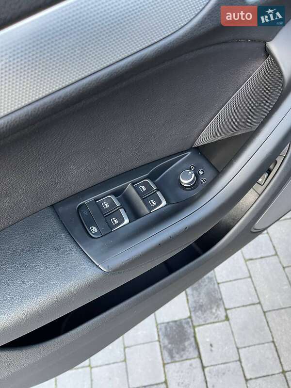 Позашляховик / Кросовер Audi Q3 2016 в Львові фото 13 Позашляховик / Кросовер Audi Q3 2016 в Львові