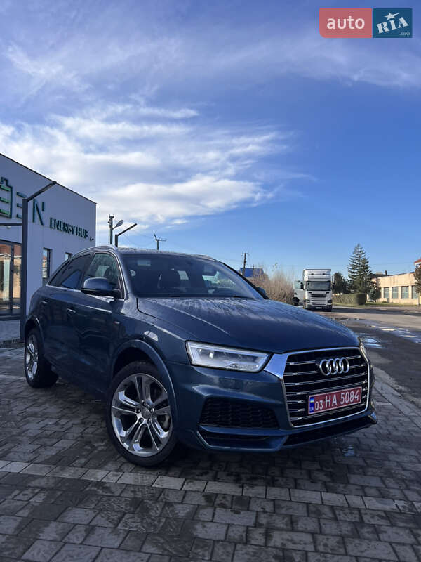 Внедорожник / Кроссовер Audi Q3 2018 в Ужгороде