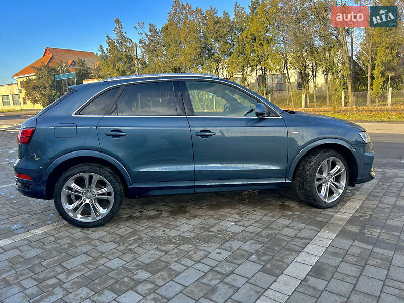Внедорожник / Кроссовер Audi Q3 2018 в Ужгороде