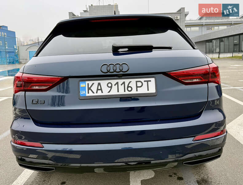 Позашляховик / Кросовер Audi Q3 2019 в Києві
