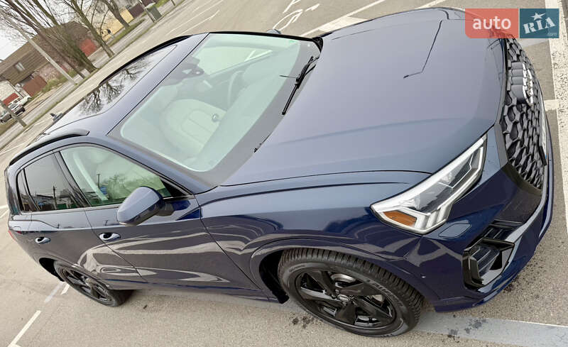 Позашляховик / Кросовер Audi Q3 2019 в Києві