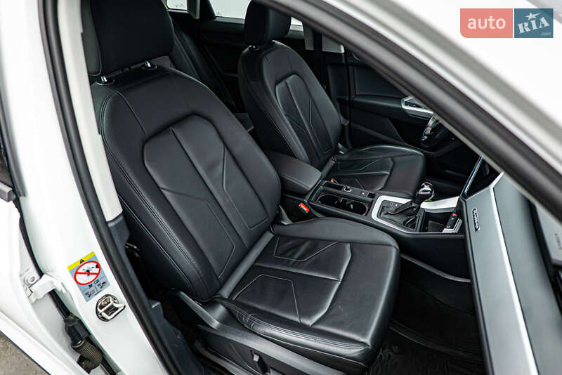 Внедорожник / Кроссовер Audi Q3 2021 в Киеве фото 20 Внедорожник / Кроссовер Audi Q3 2021 в Киеве