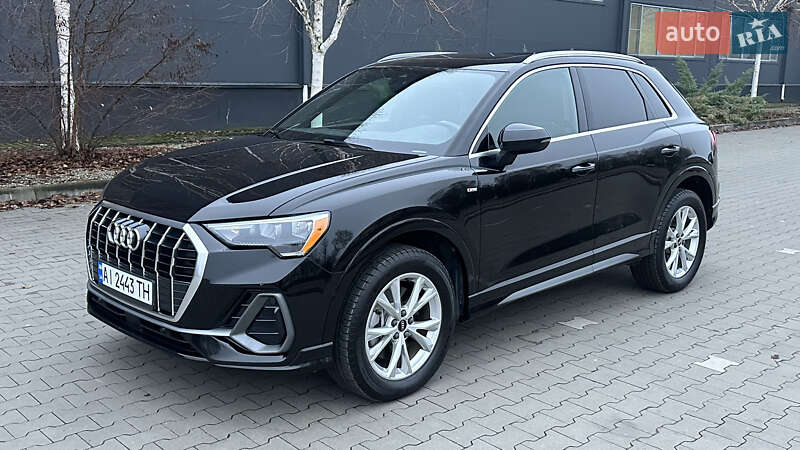 Внедорожник / Кроссовер Audi Q3 2020 в Киеве