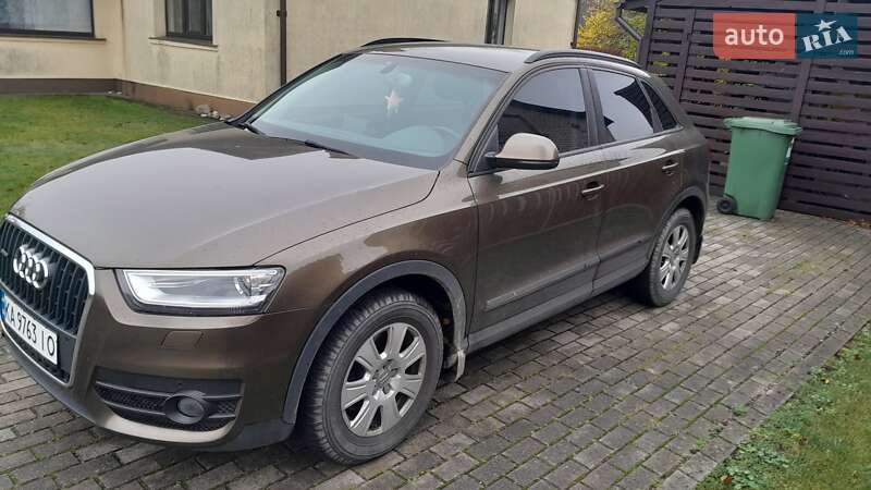 Внедорожник / Кроссовер Audi Q3 2013 в Киеве