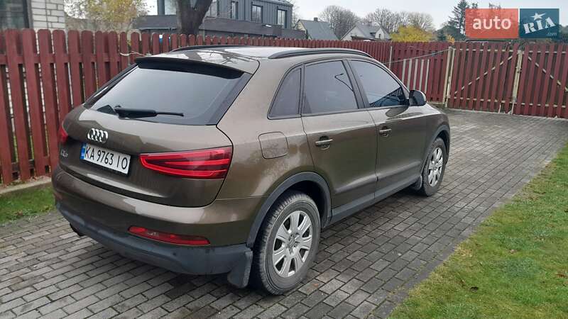 Внедорожник / Кроссовер Audi Q3 2013 в Киеве
