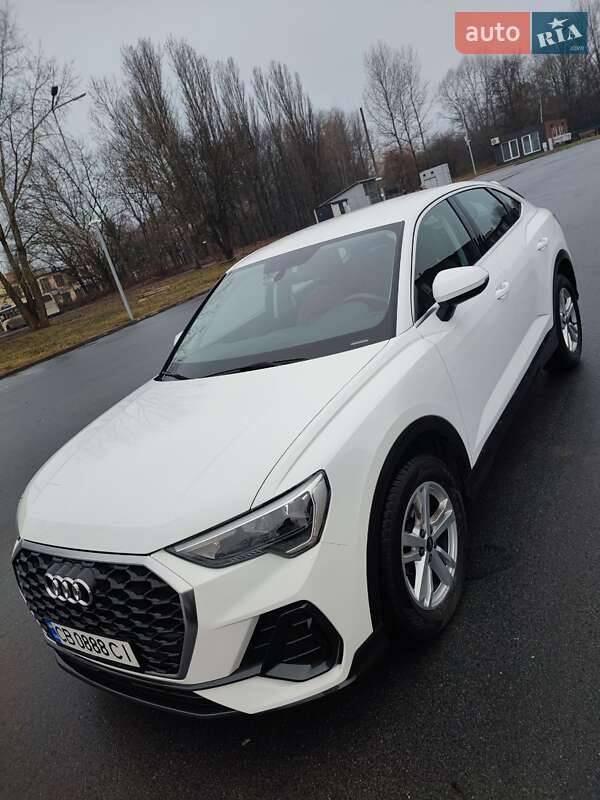 Позашляховик / Кросовер Audi Q3 2021 в Чернігові