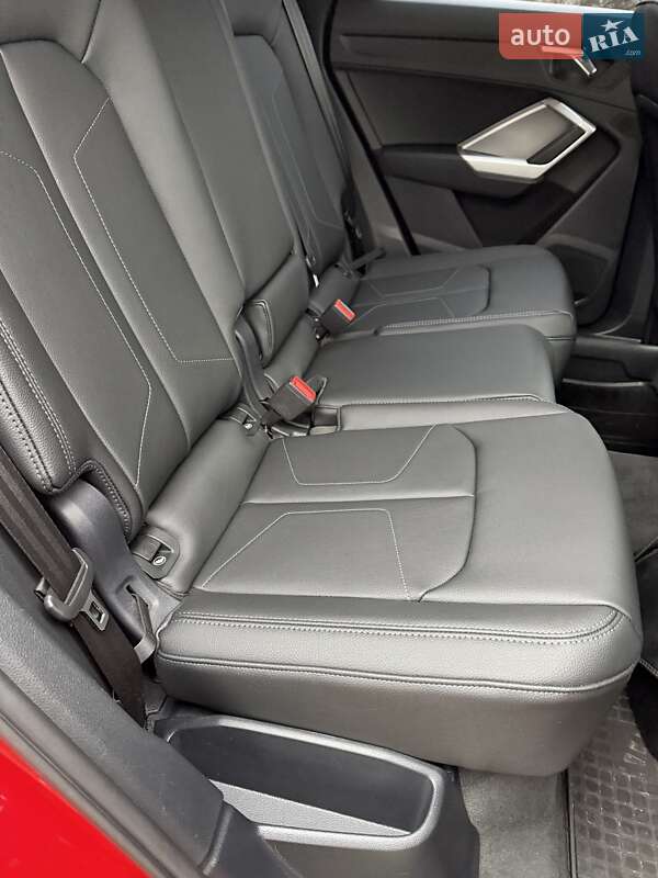 Внедорожник / Кроссовер Audi Q3 2021 в Киеве фото 49 Внедорожник / Кроссовер Audi Q3 2021 в Киеве