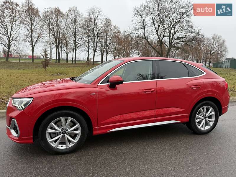 Внедорожник / Кроссовер Audi Q3 2021 в Киеве фото 4 Внедорожник / Кроссовер Audi Q3 2021 в Киеве