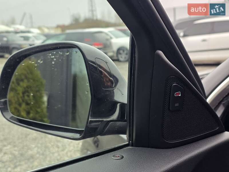 Внедорожник / Кроссовер Audi Q3 2017 в Тернополе