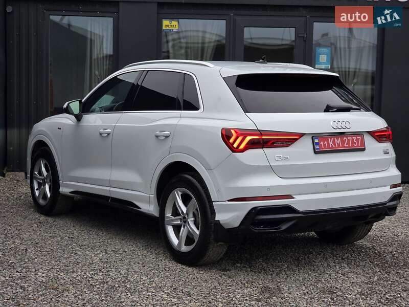 Внедорожник / Кроссовер Audi Q3 2019 в Тернополе