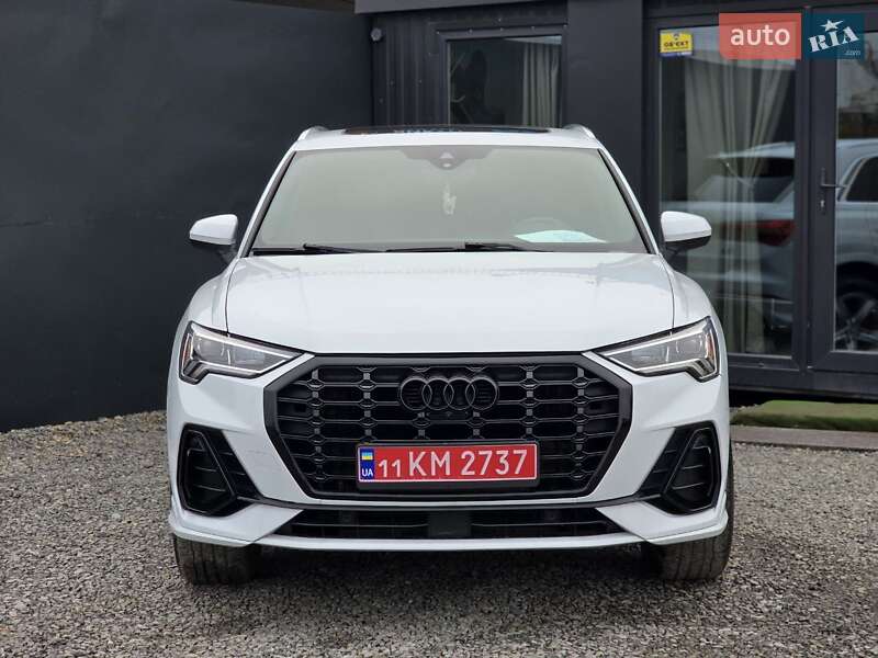 Внедорожник / Кроссовер Audi Q3 2019 в Тернополе