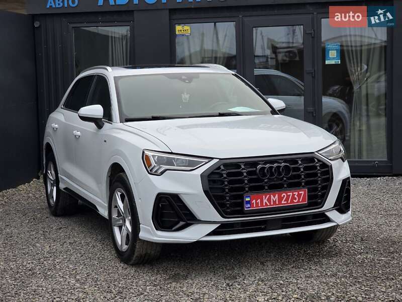 Внедорожник / Кроссовер Audi Q3 2019 в Тернополе