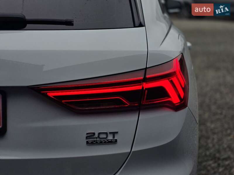 Внедорожник / Кроссовер Audi Q3 2019 в Тернополе