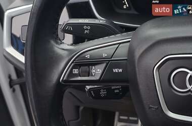 Внедорожник / Кроссовер Audi Q3 2019 в Тернополе