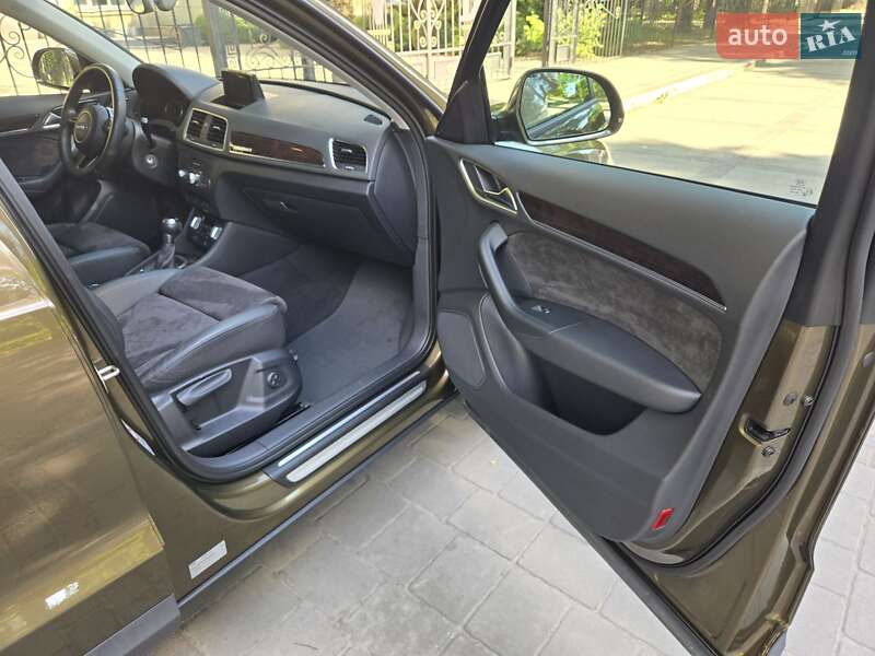 Внедорожник / Кроссовер Audi Q3 2012 в Каменском фото 12 Внедорожник / Кроссовер Audi Q3 2012 в Каменском