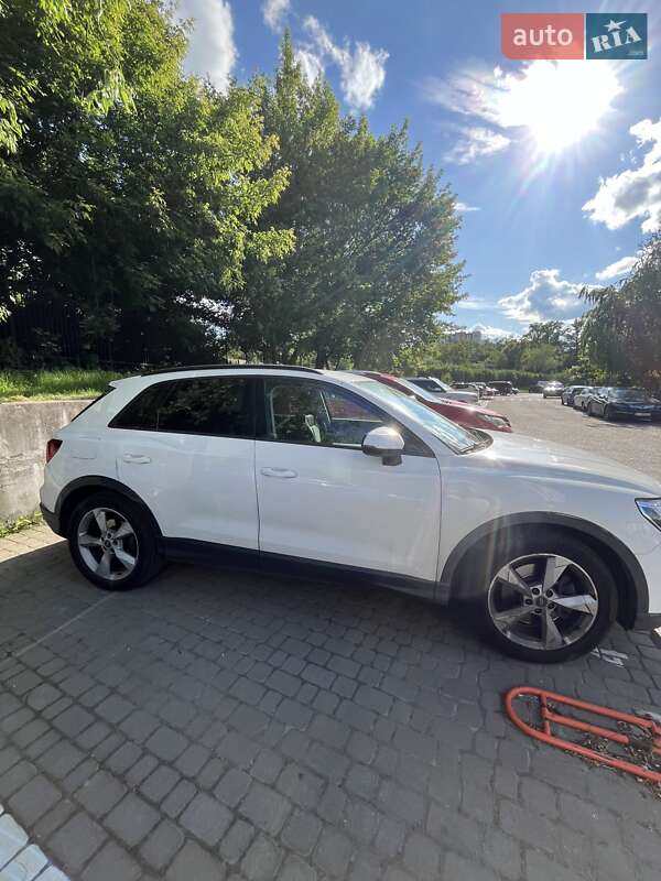 Внедорожник / Кроссовер Audi Q3 2021 в Киеве фото 4 Внедорожник / Кроссовер Audi Q3 2021 в Киеве