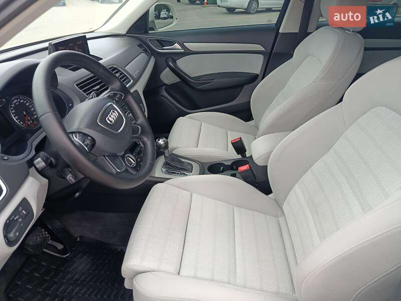 Внедорожник / Кроссовер Audi Q3 2012 в Коломые