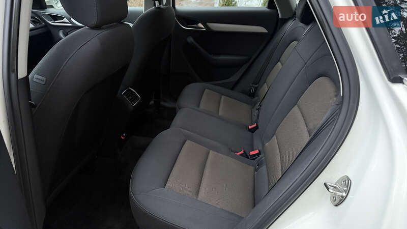 Внедорожник / Кроссовер Audi Q3 2013 в Киеве