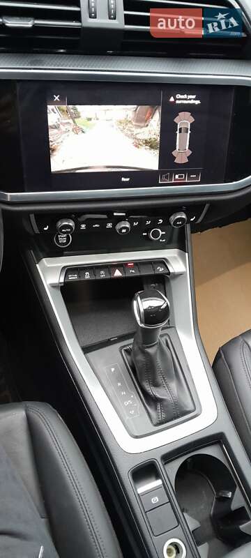 Внедорожник / Кроссовер Audi Q3 2020 в Стрые