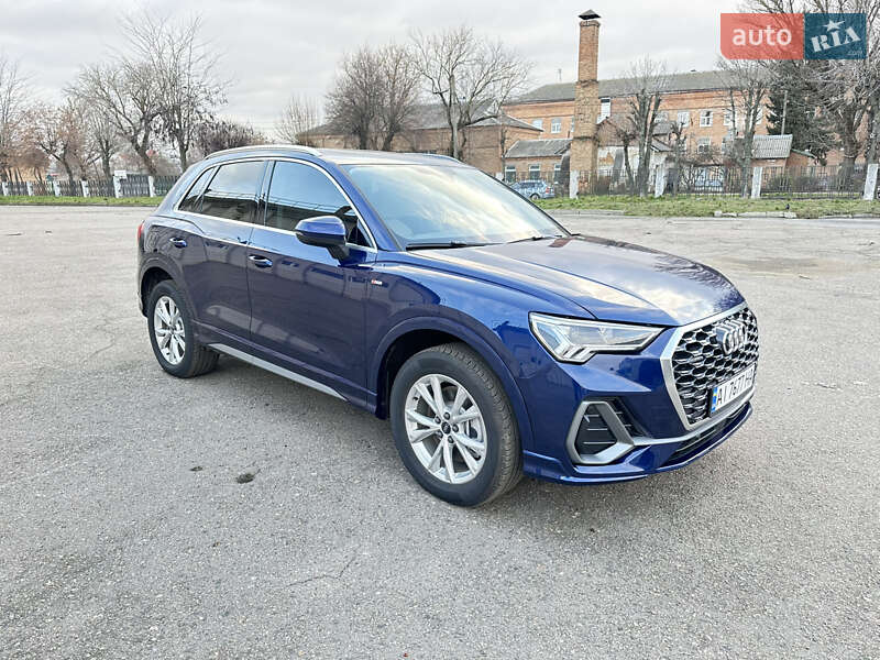 Внедорожник / Кроссовер Audi Q3 2024 в Белой Церкви