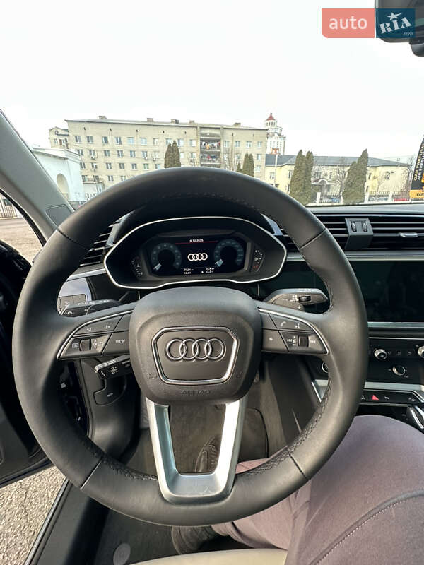 Внедорожник / Кроссовер Audi Q3 2024 в Белой Церкви