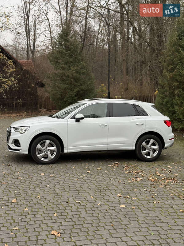 Внедорожник / Кроссовер Audi Q3 2019 в Львове
