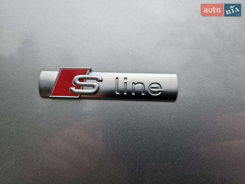 Внедорожник / Кроссовер Audi Q3 2015 в Черновцах