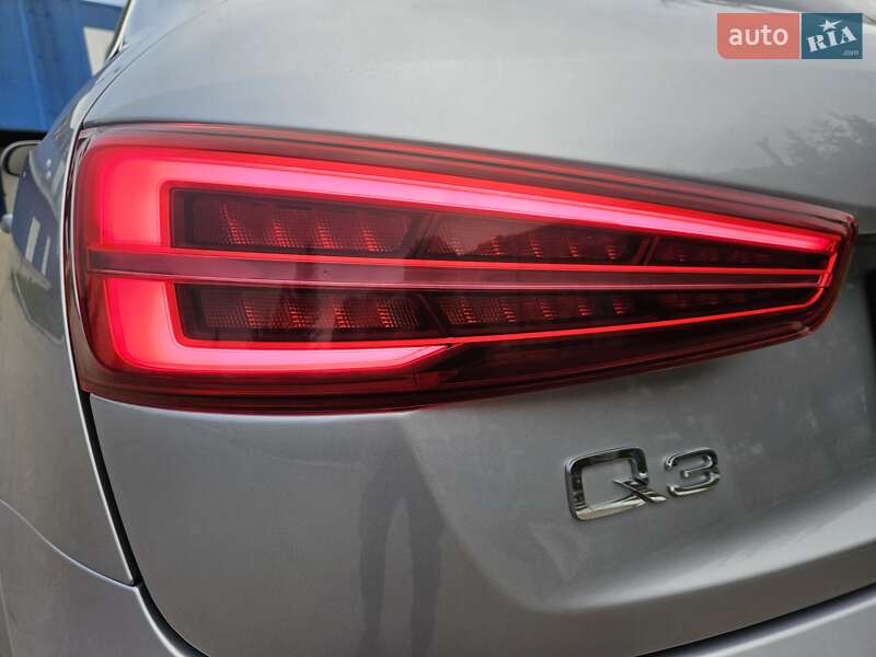 Внедорожник / Кроссовер Audi Q3 2015 в Черновцах