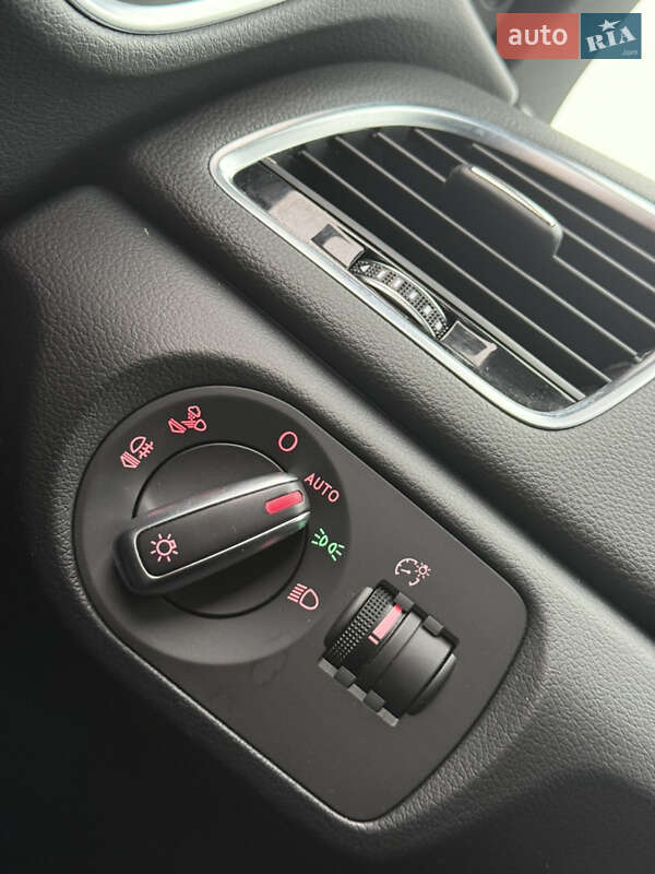 Внедорожник / Кроссовер Audi Q3 2015 в Самборе фото 69 Внедорожник / Кроссовер Audi Q3 2015 в Самборе