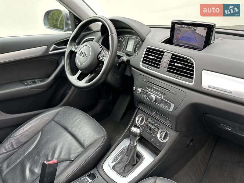 Внедорожник / Кроссовер Audi Q3 2014 в Ужгороде