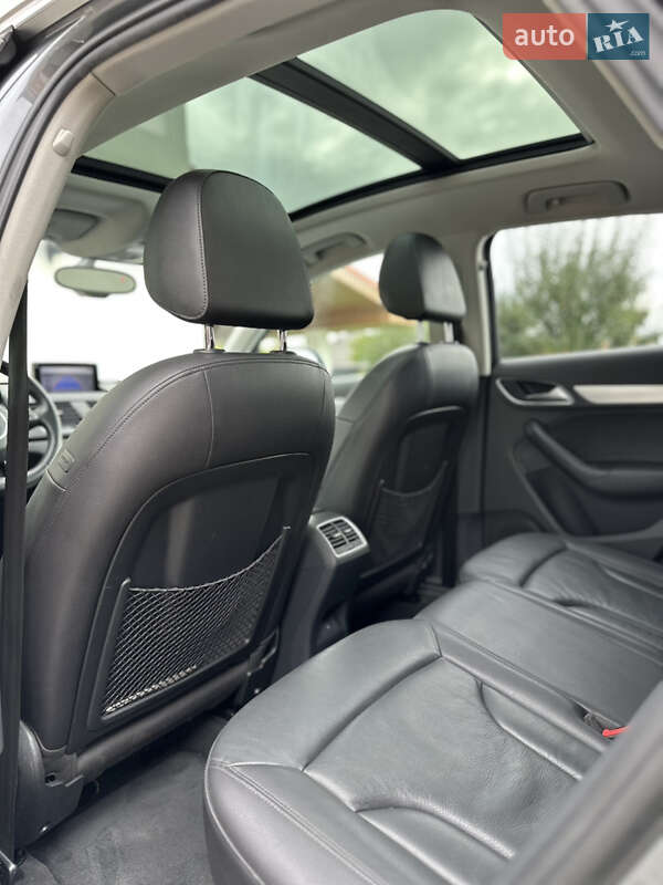 Внедорожник / Кроссовер Audi Q3 2014 в Ужгороде