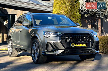 Внедорожник / Кроссовер Audi Q3 2024 в Львове